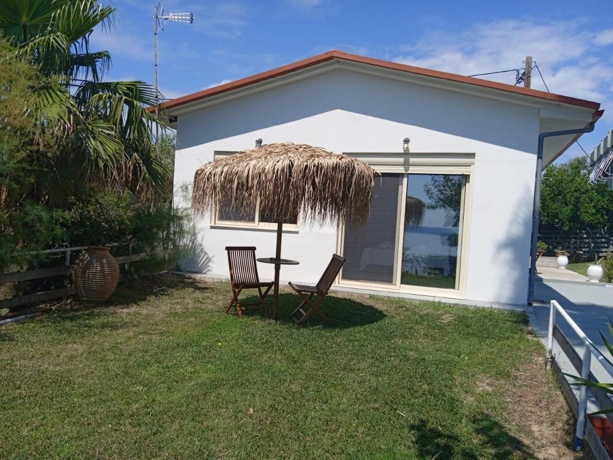 Evoikos Beach & Resort Livanátai Екстериор снимка