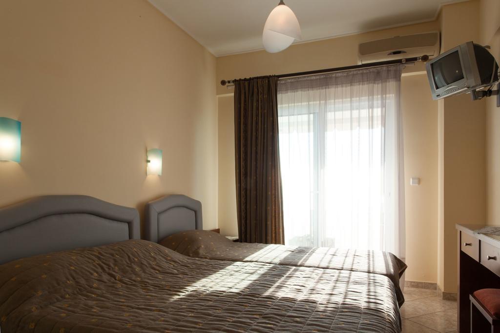 Evoikos Beach & Resort Livanátai Екстериор снимка