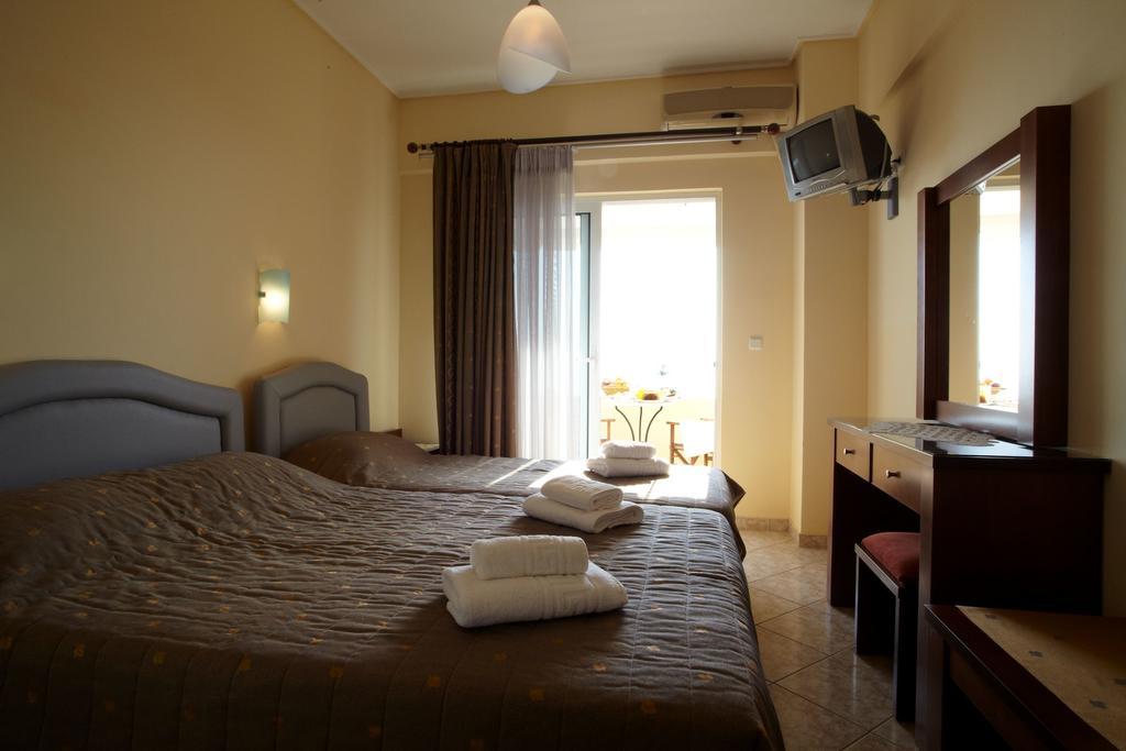Evoikos Beach & Resort Livanátai Екстериор снимка