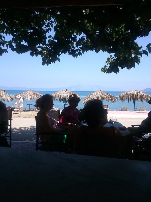 Evoikos Beach & Resort Livanátai Екстериор снимка