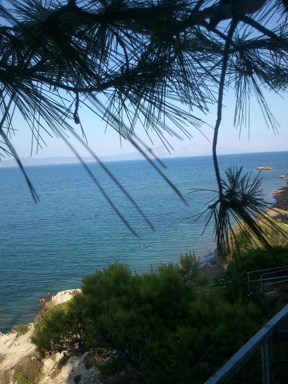 Evoikos Beach & Resort Livanátai Екстериор снимка