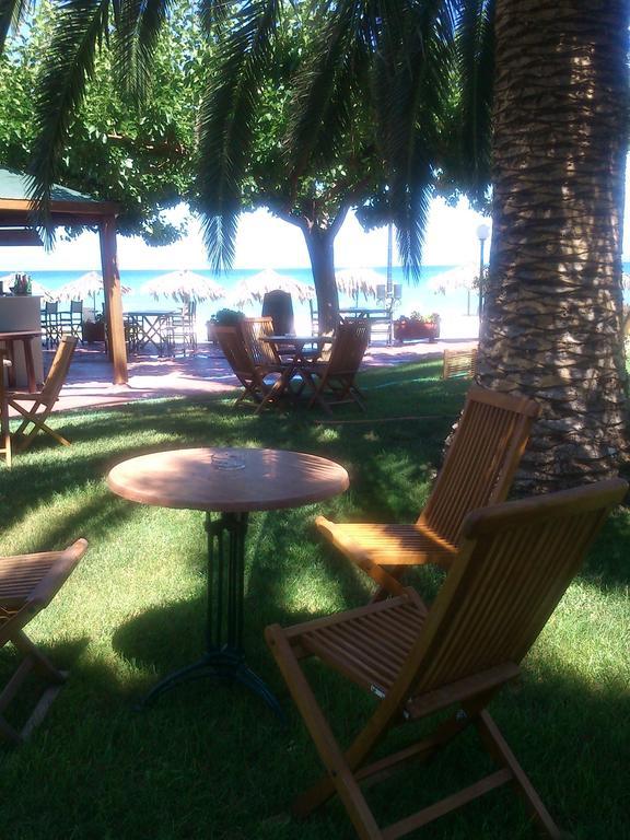 Evoikos Beach & Resort Livanátai Екстериор снимка