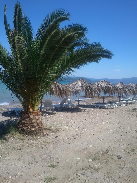 Evoikos Beach & Resort Livanátai Екстериор снимка