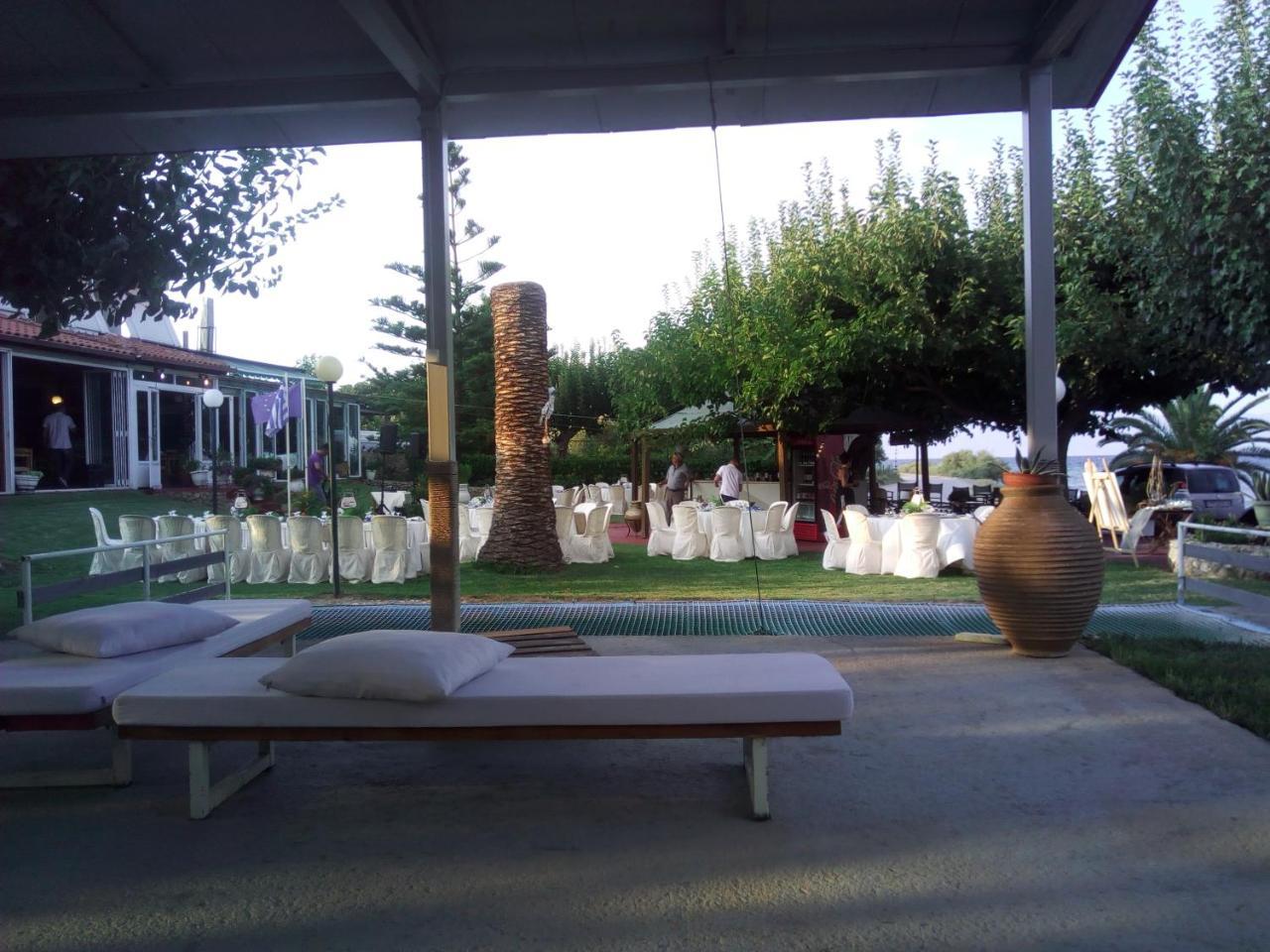 Evoikos Beach & Resort Livanátai Екстериор снимка